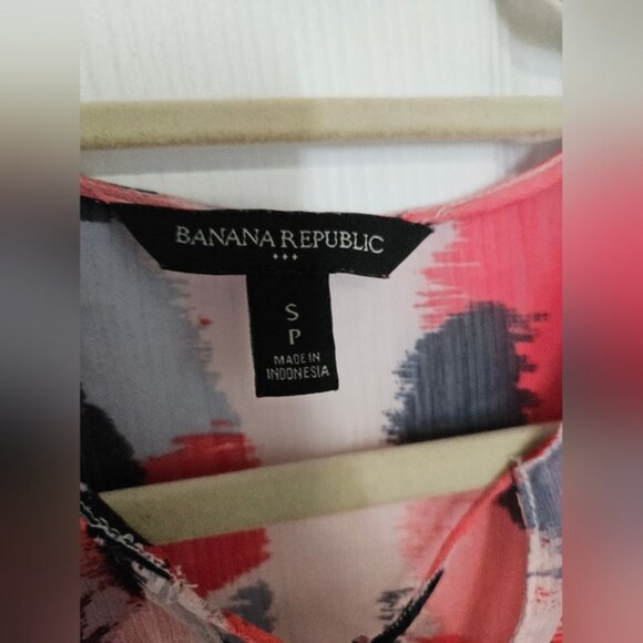 Banana Republic Sheer top/ cover - Picture 3 of 4